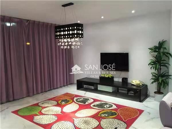 7 soveværelse Villa til salg i Matola med swimmingpool garage - € 992.000 (Ref: 8976329)