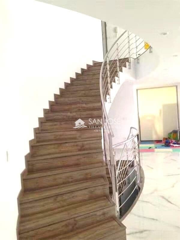 7 soveværelse Villa til salg i Matola med swimmingpool garage - € 992.000 (Ref: 8976329)