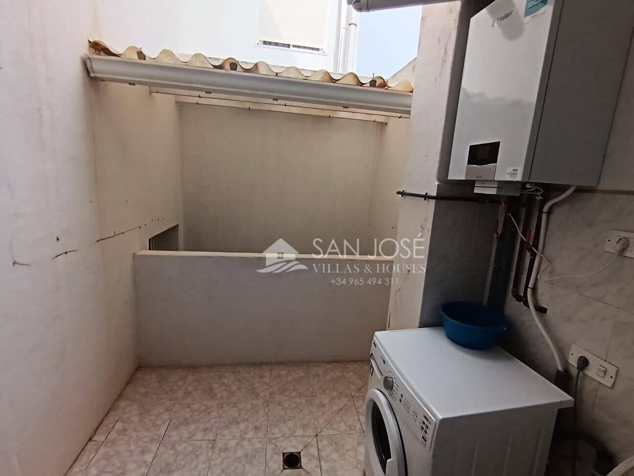 4 makuuhuone Rivitalo vuokrattavana paikassa Sax mukana 
autotalli - 750 € (Ref: 8981275)