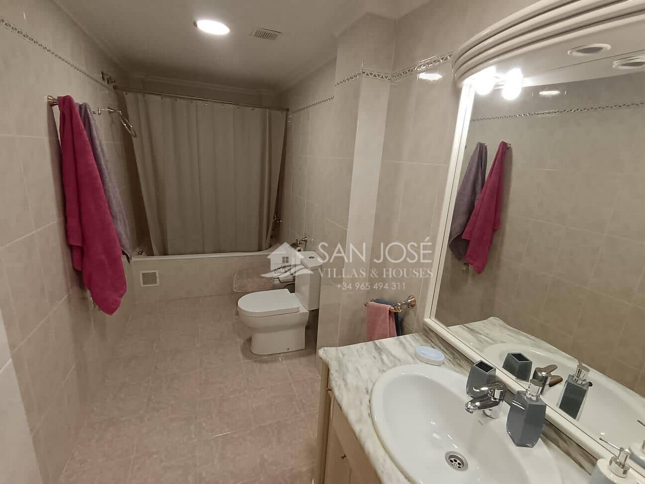 4 makuuhuone Rivitalo vuokrattavana paikassa Sax mukana 
autotalli - 750 € (Ref: 8981275)