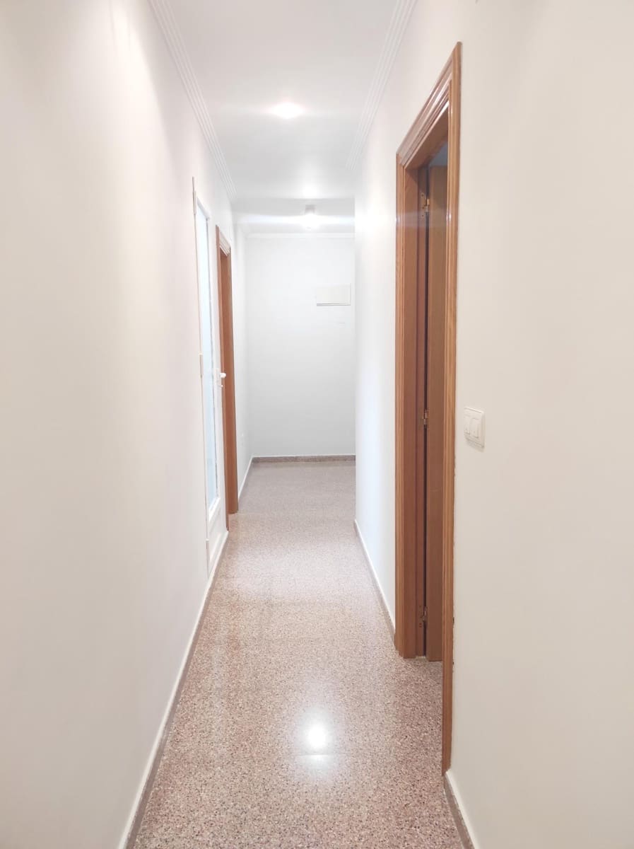 3 Zimmer Wohnung zu vermieten in Novelda mit Garage - 675 € (Ref: 8999271)