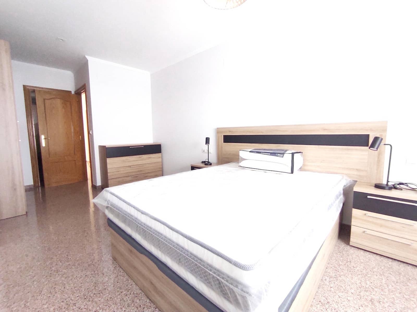 3 Zimmer Wohnung zu vermieten in Novelda mit Garage - 675 € (Ref: 8999271)