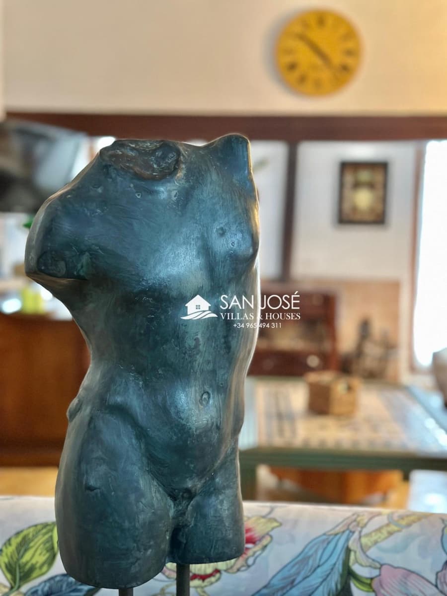 5 soveværelse Villa til salg i Daimes med swimmingpool - € 1.200.000 (Ref: 9023764)