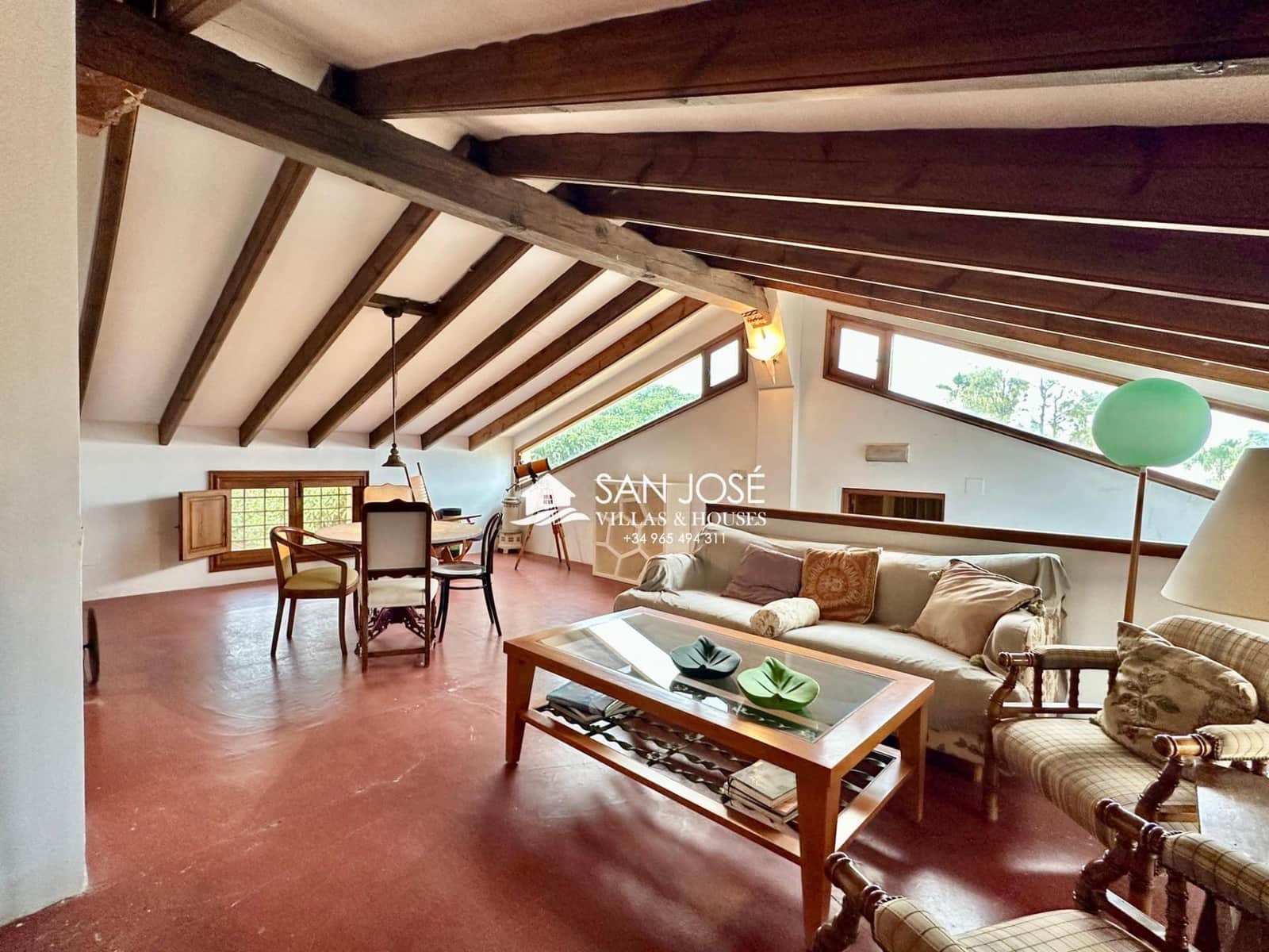 5 soveværelse Villa til salg i Daimes med swimmingpool - € 1.200.000 (Ref: 9023764)