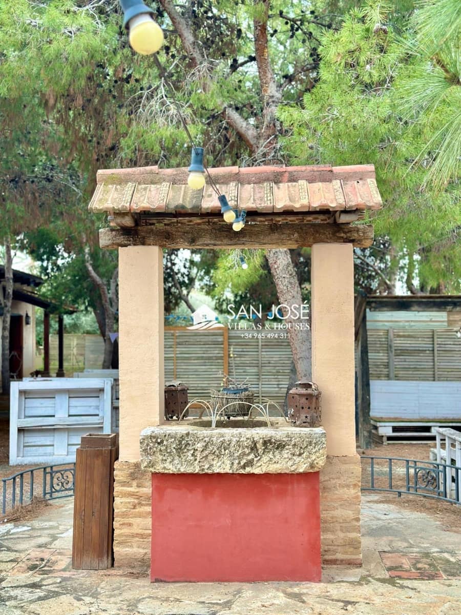 5 soveværelse Villa til salg i Daimes med swimmingpool - € 1.200.000 (Ref: 9023764)