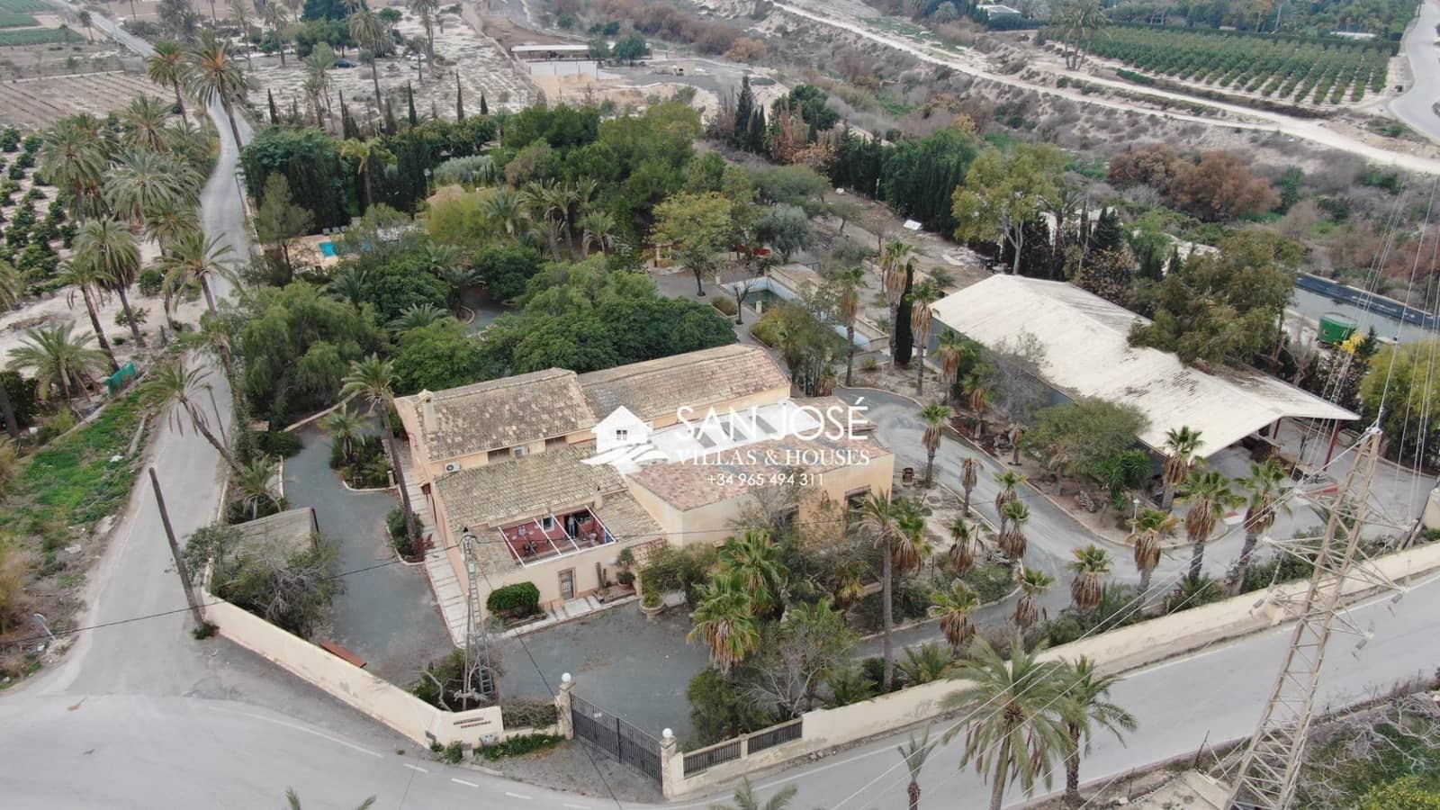 5 soveværelse Villa til salg i Daimes med swimmingpool - € 1.200.000 (Ref: 9023764)