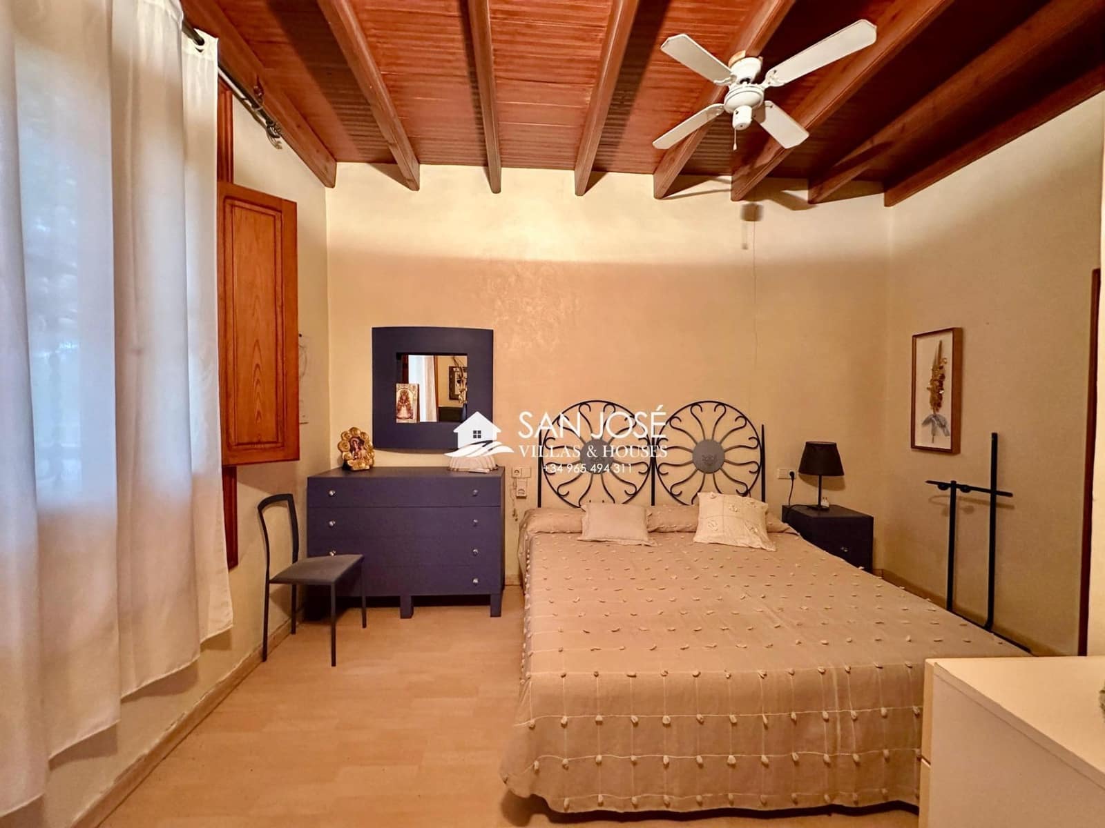 5 soveværelse Villa til salg i Daimes med swimmingpool - € 1.200.000 (Ref: 9023764)