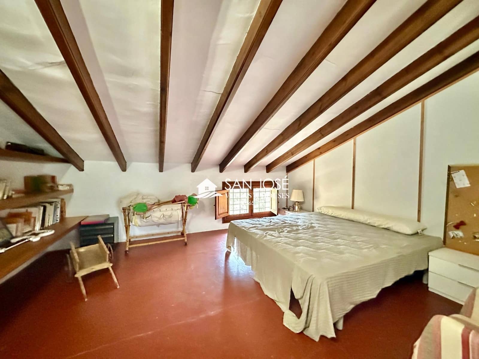 5 soveværelse Villa til salg i Daimes med swimmingpool - € 1.200.000 (Ref: 9023764)