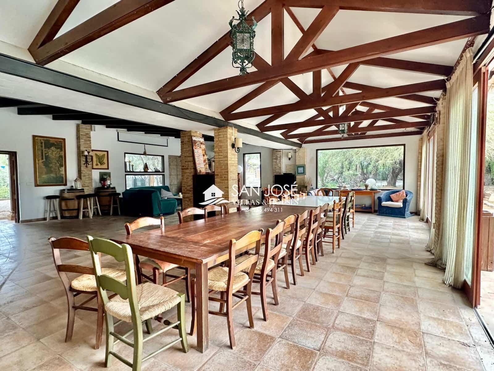 5 soveværelse Villa til salg i Daimes med swimmingpool - € 1.200.000 (Ref: 9023764)