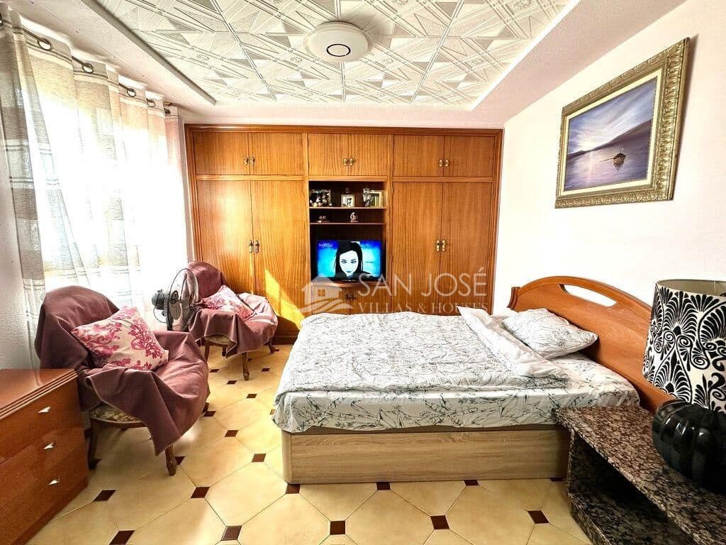 3 chambre Appartement à vendre à Novelda - 82 000 € (Ref: 9035930)