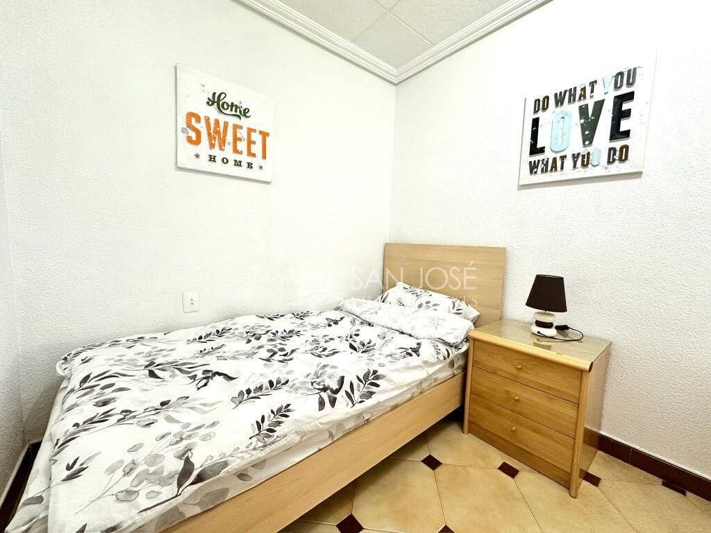 3 chambre Appartement à vendre à Novelda - 82 000 € (Ref: 9035930)