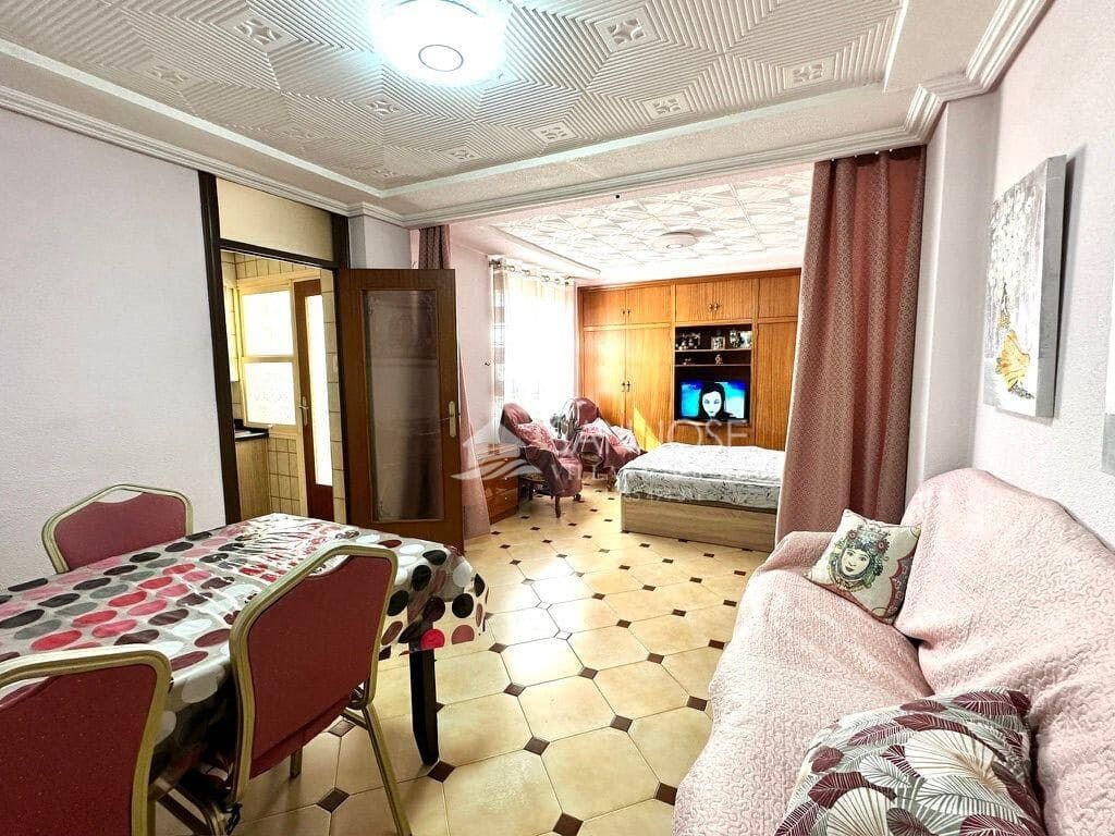 3 chambre Appartement à vendre à Novelda - 82 000 € (Ref: 9035930)