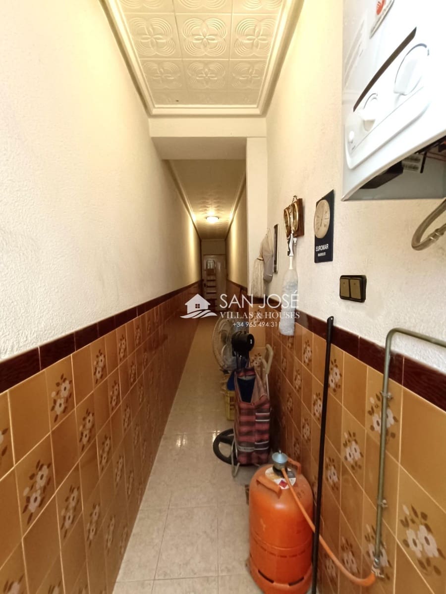 6 bedroom Townhouse for sale in Novelda - € 185,000 (Ref: 9036863)