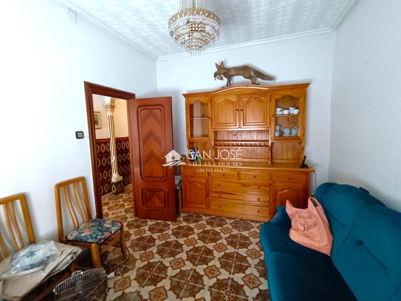 6 bedroom Townhouse for sale in Novelda - € 185,000 (Ref: 9036863)