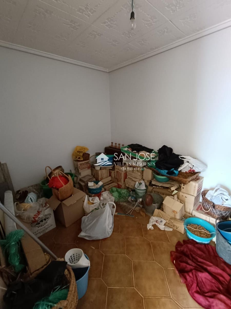 6 bedroom Townhouse for sale in Novelda - € 185,000 (Ref: 9036863)