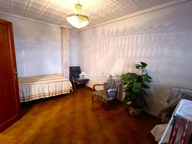 6 bedroom Townhouse for sale in Novelda - € 185,000 (Ref: 9036863)