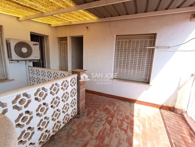 6 bedroom Townhouse for sale in Novelda - € 185,000 (Ref: 9036863)
