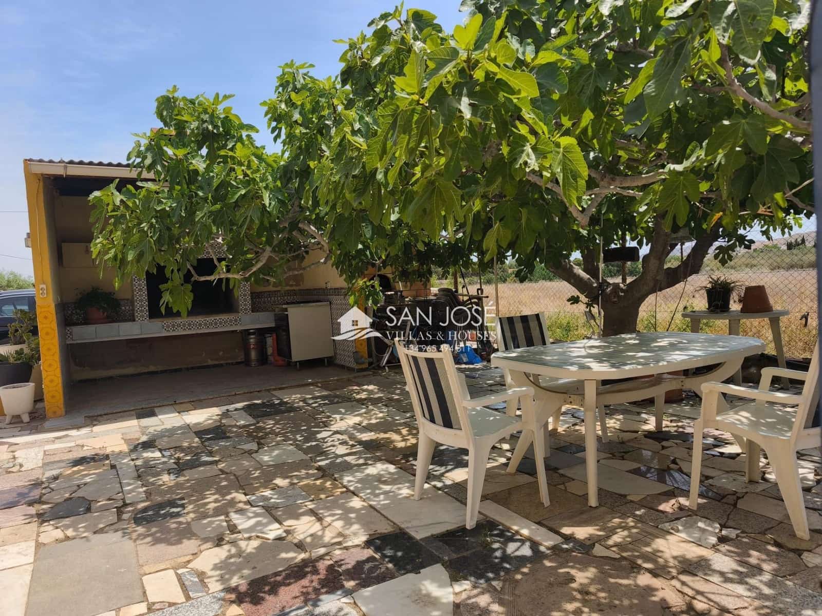 Chalet de 3 habitaciones en Aspe en venta con piscina - 143.000 € (Ref: 9042520)