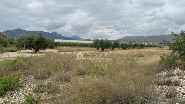 Commercial for sale in La Romana - € 39,840 (Ref: 9049061)