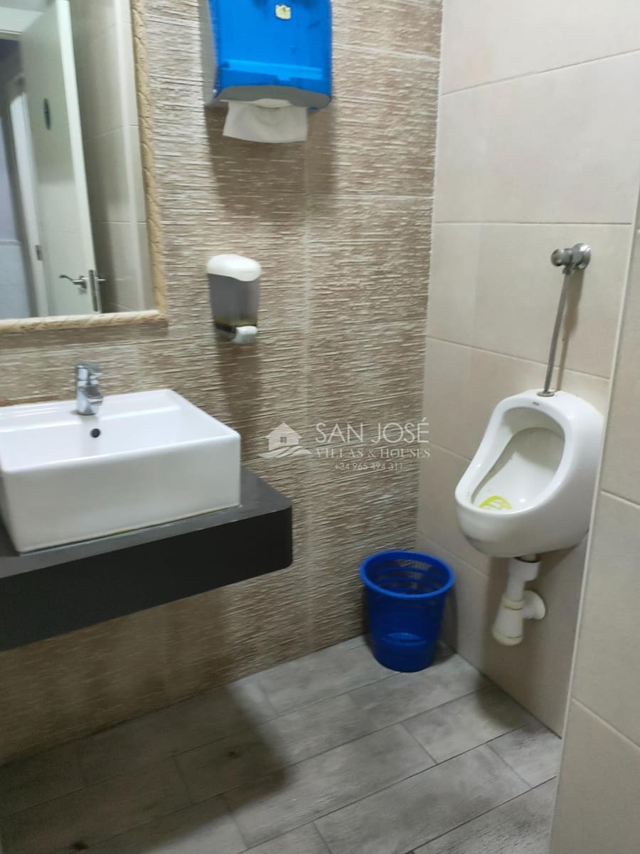 Erhverv til salg i Novelda - € 270.000 (Ref: 9049064)