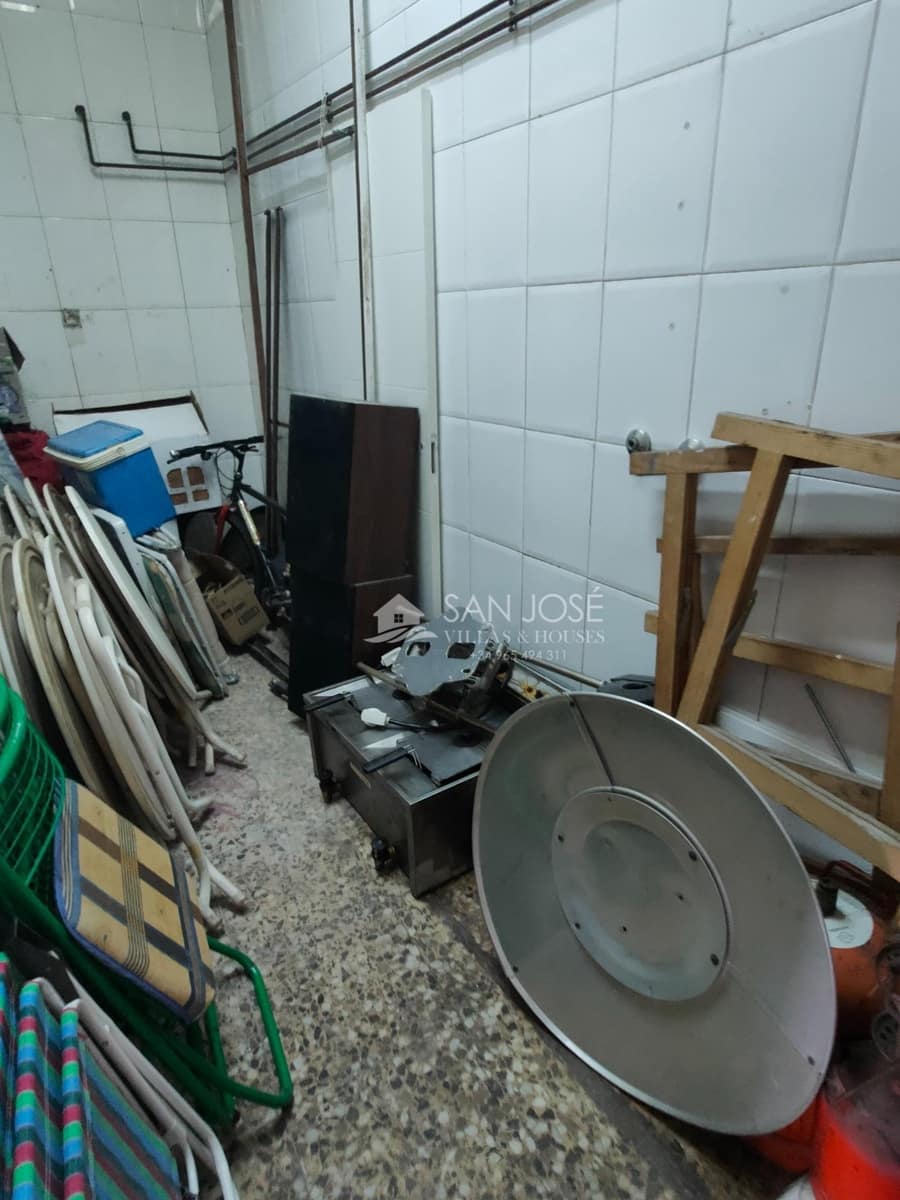 Erhverv til salg i Novelda - € 270.000 (Ref: 9049064)