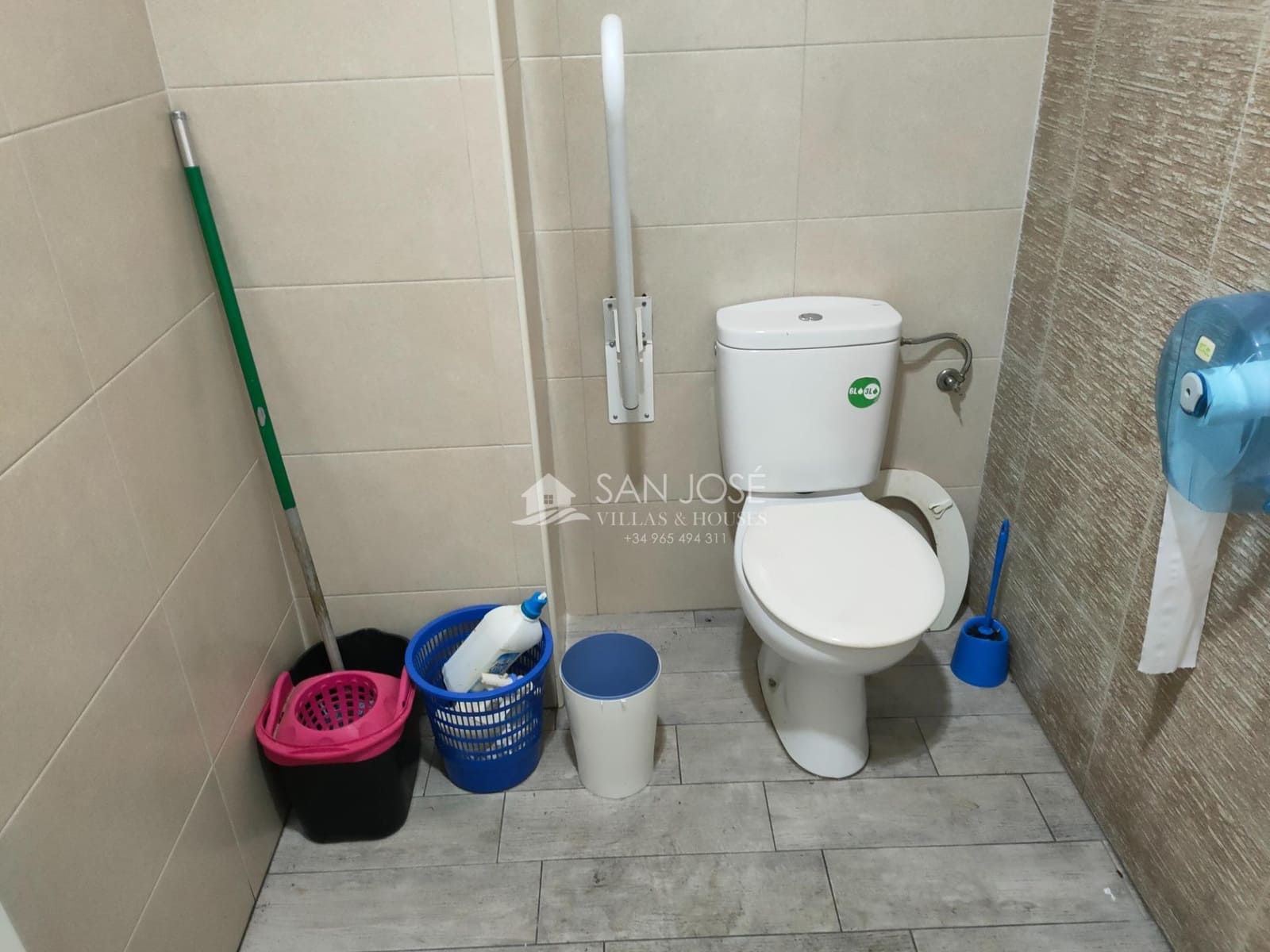 Erhverv til salg i Novelda - € 270.000 (Ref: 9049064)