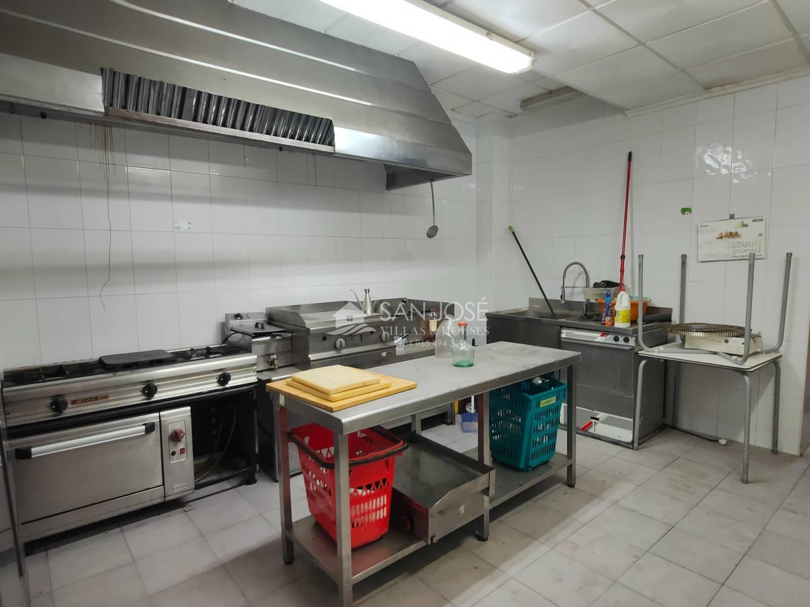 Erhverv til salg i Novelda - € 270.000 (Ref: 9049064)