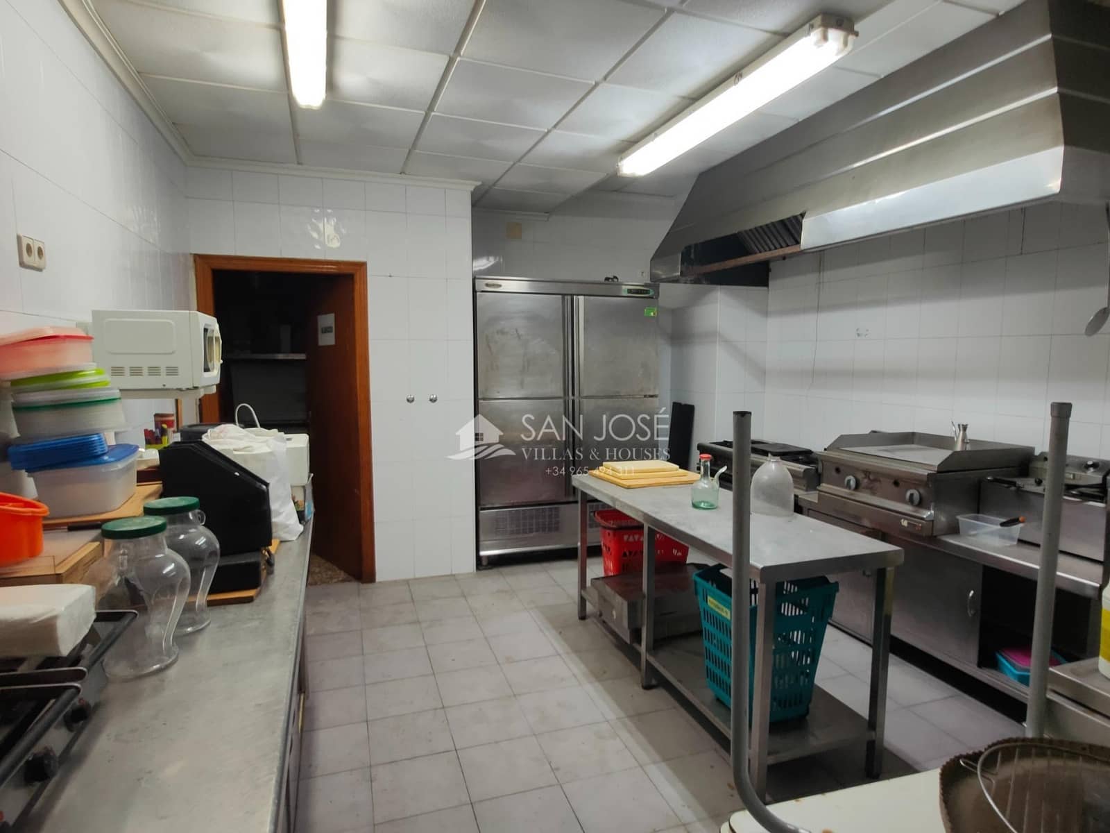 Erhverv til salg i Novelda - € 270.000 (Ref: 9049064)