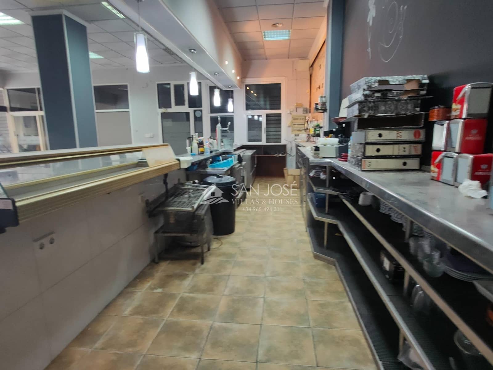 Erhverv til salg i Novelda - € 270.000 (Ref: 9049064)