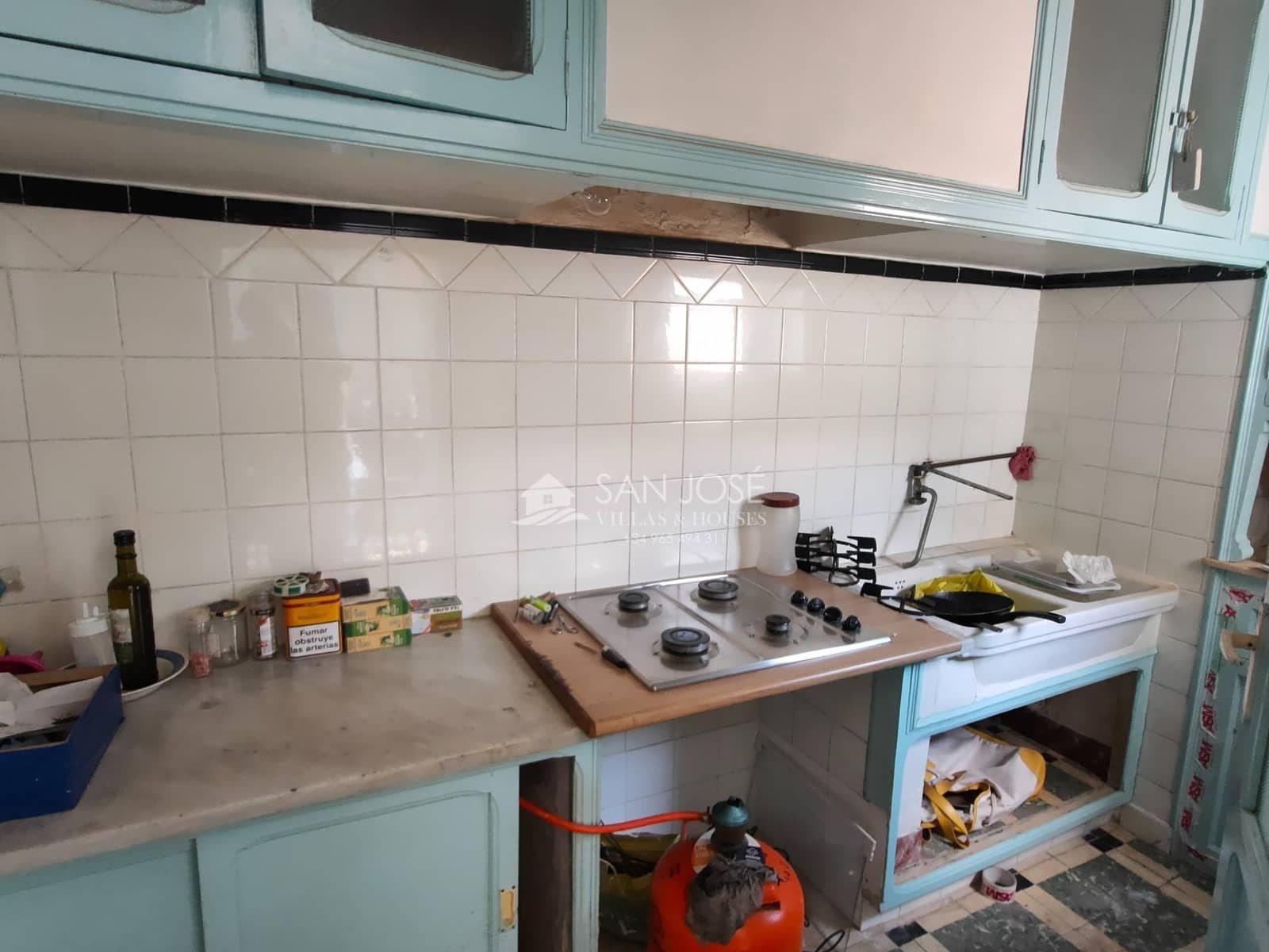 4 soveværelse Byhus til salg i Novelda med garage - € 157.260 (Ref: 9049065)