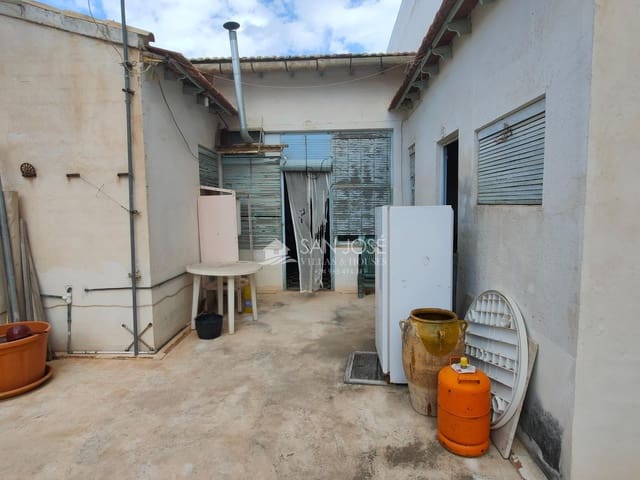 4 bedroom Townhouse for sale in Novelda with garage - € 157,260 (Ref: 9049065)