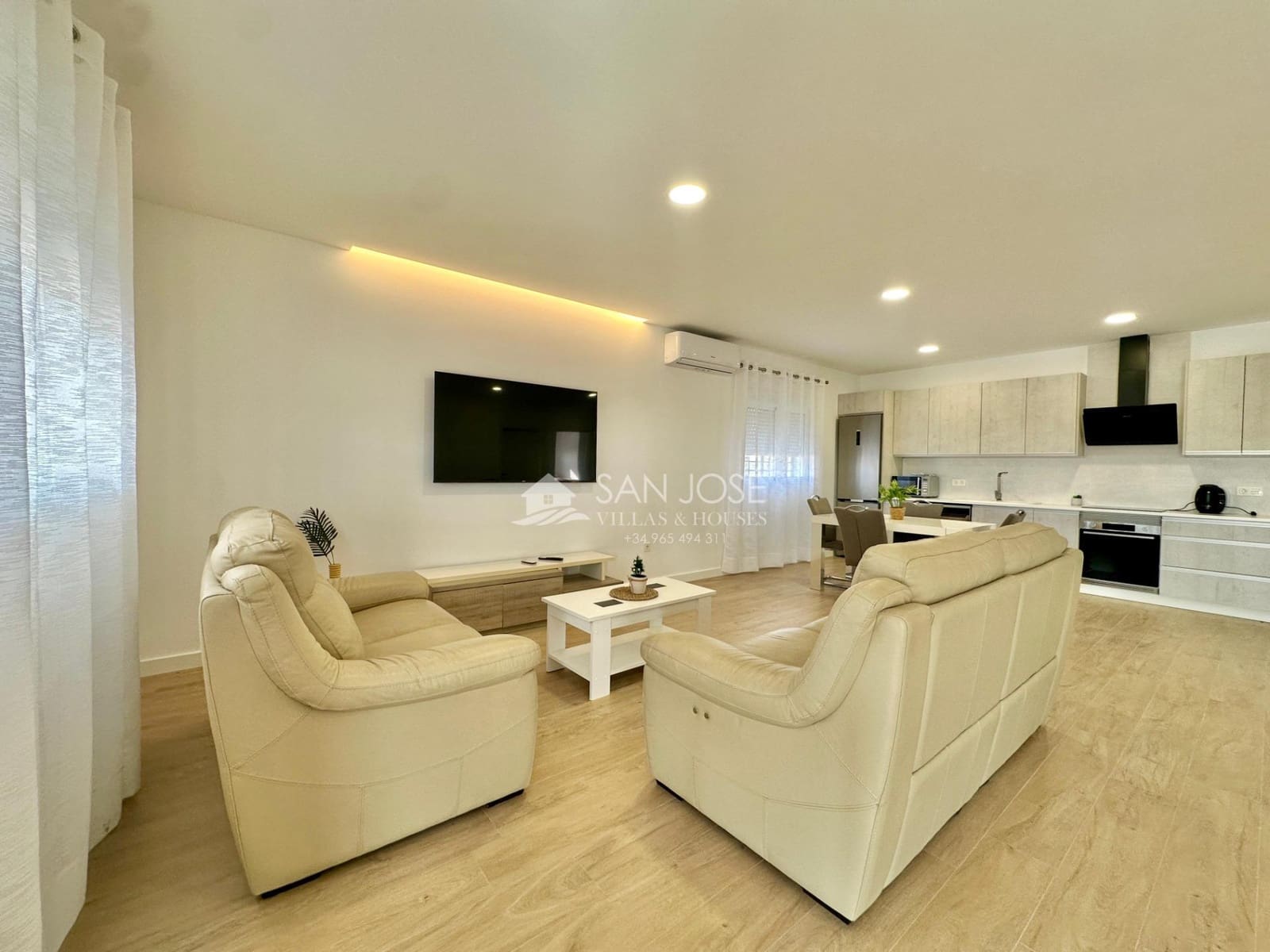 3 quarto Moradia para arrendar em Aspe - 1 500 € (Ref: 9075828)