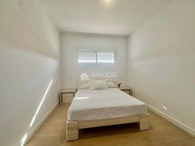 3 quarto Moradia para arrendar em Aspe - 1 500 € (Ref: 9075828)