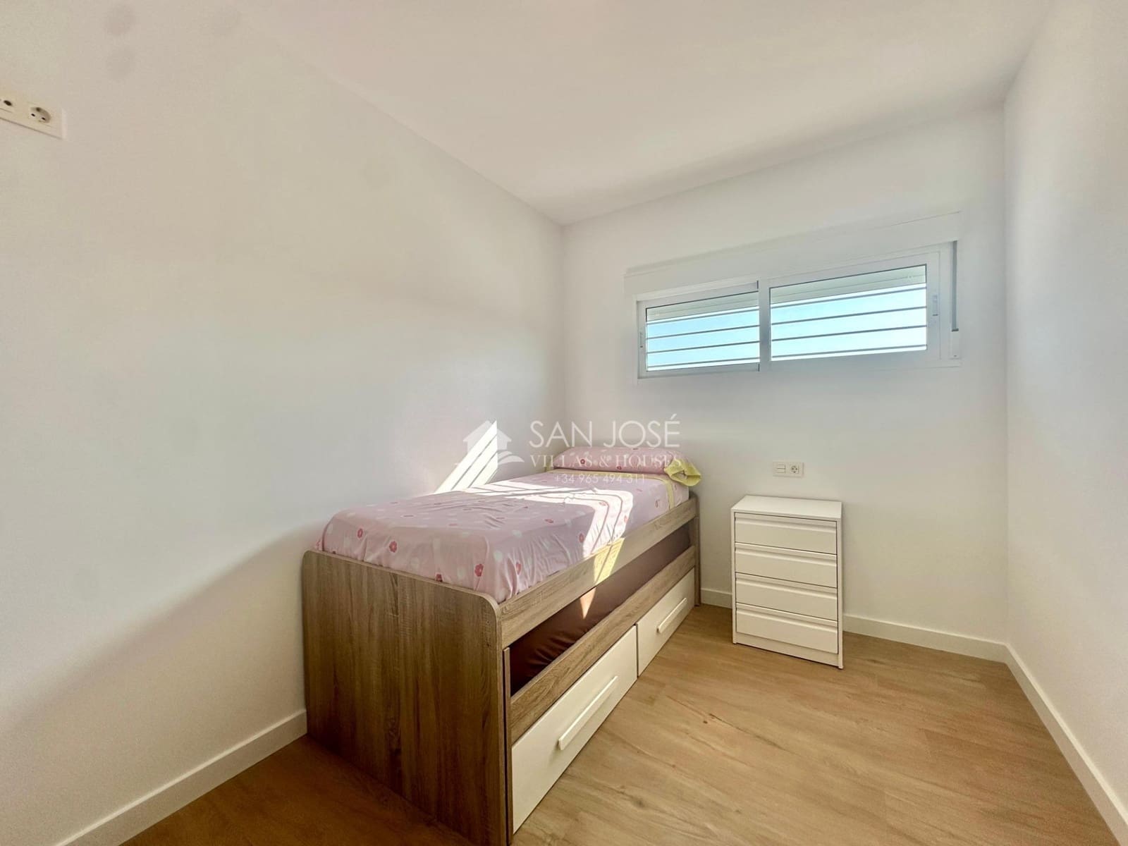 3 quarto Moradia para arrendar em Aspe - 1 500 € (Ref: 9075828)