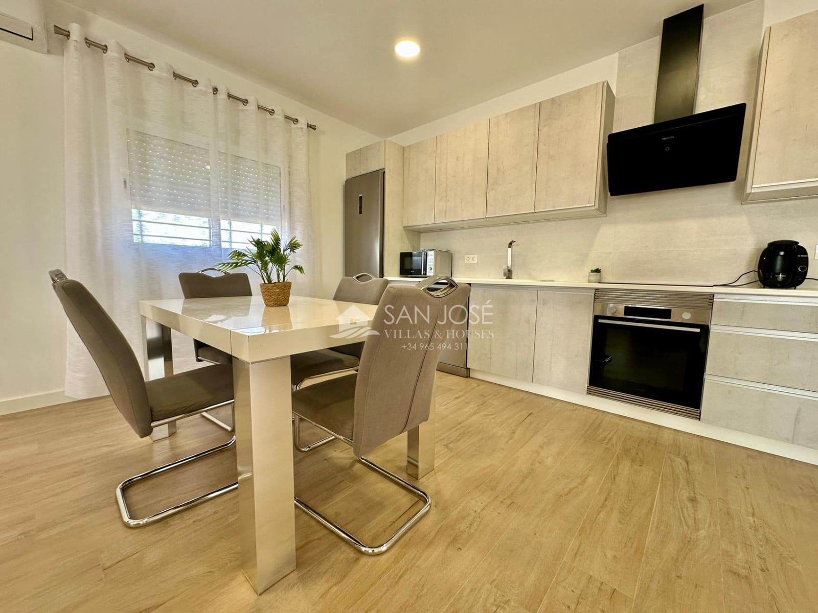 3 quarto Moradia para arrendar em Aspe - 1 500 € (Ref: 9075828)