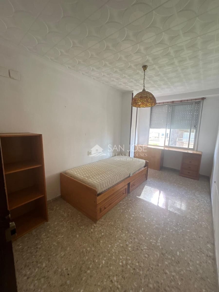 4 soverom Leilighet til salgs i Novelda med garasje - € 125 000 (Ref: 9174879)