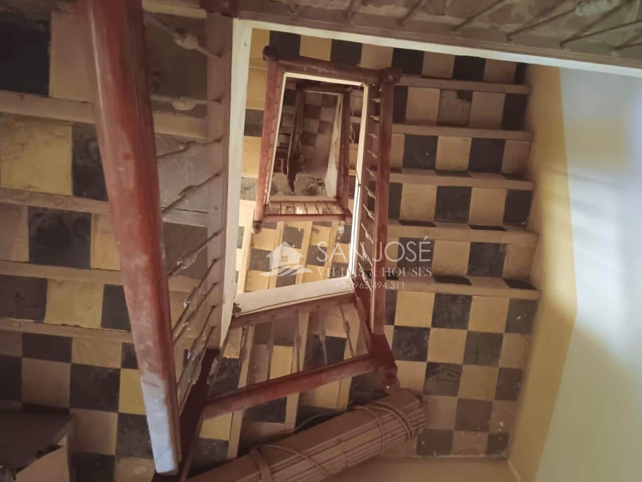 6 soverom Hus til salgs i Aspe - € 96 000 (Ref: 9209507)