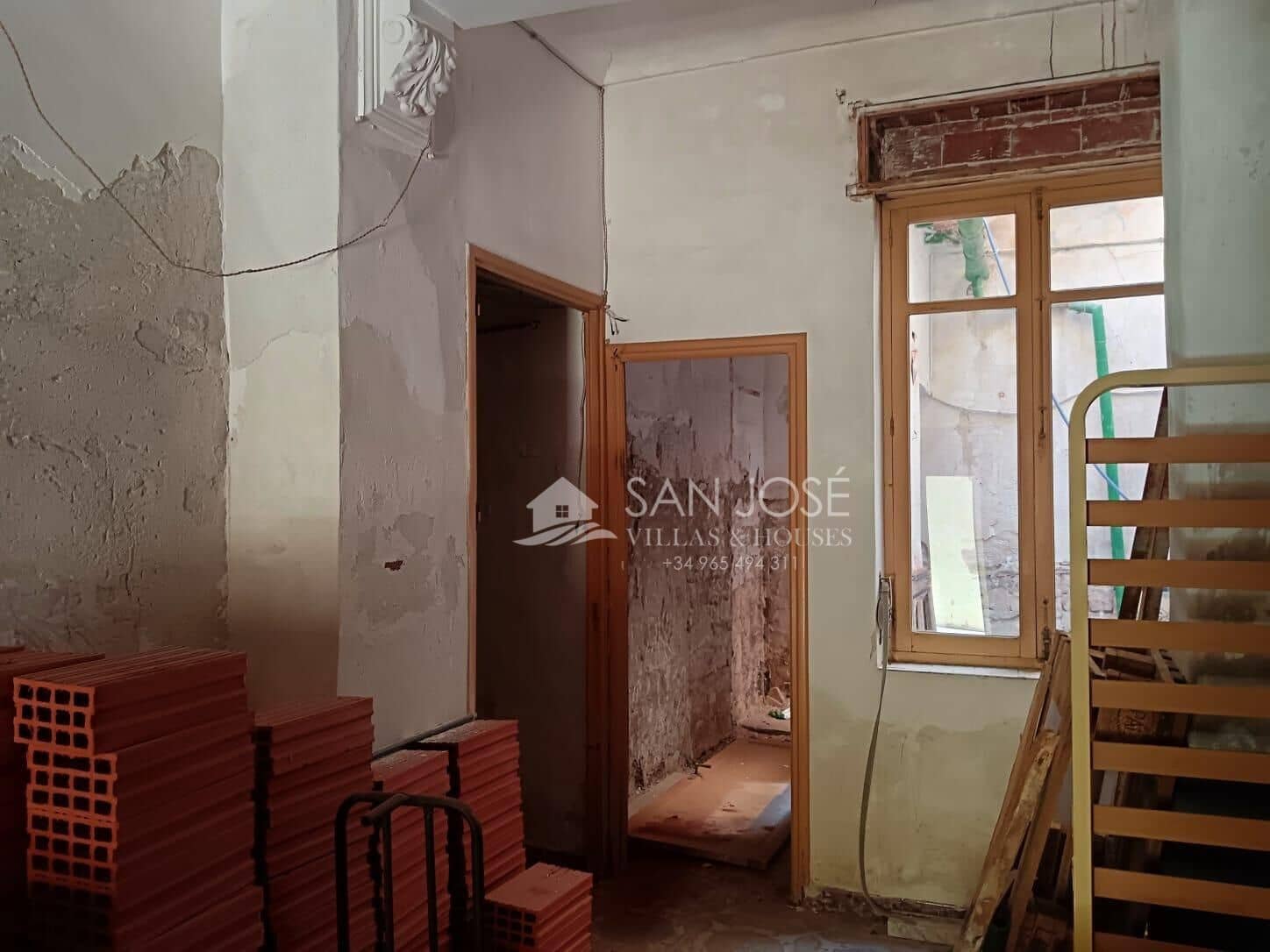 6 soverom Hus til salgs i Aspe - € 96 000 (Ref: 9209507)