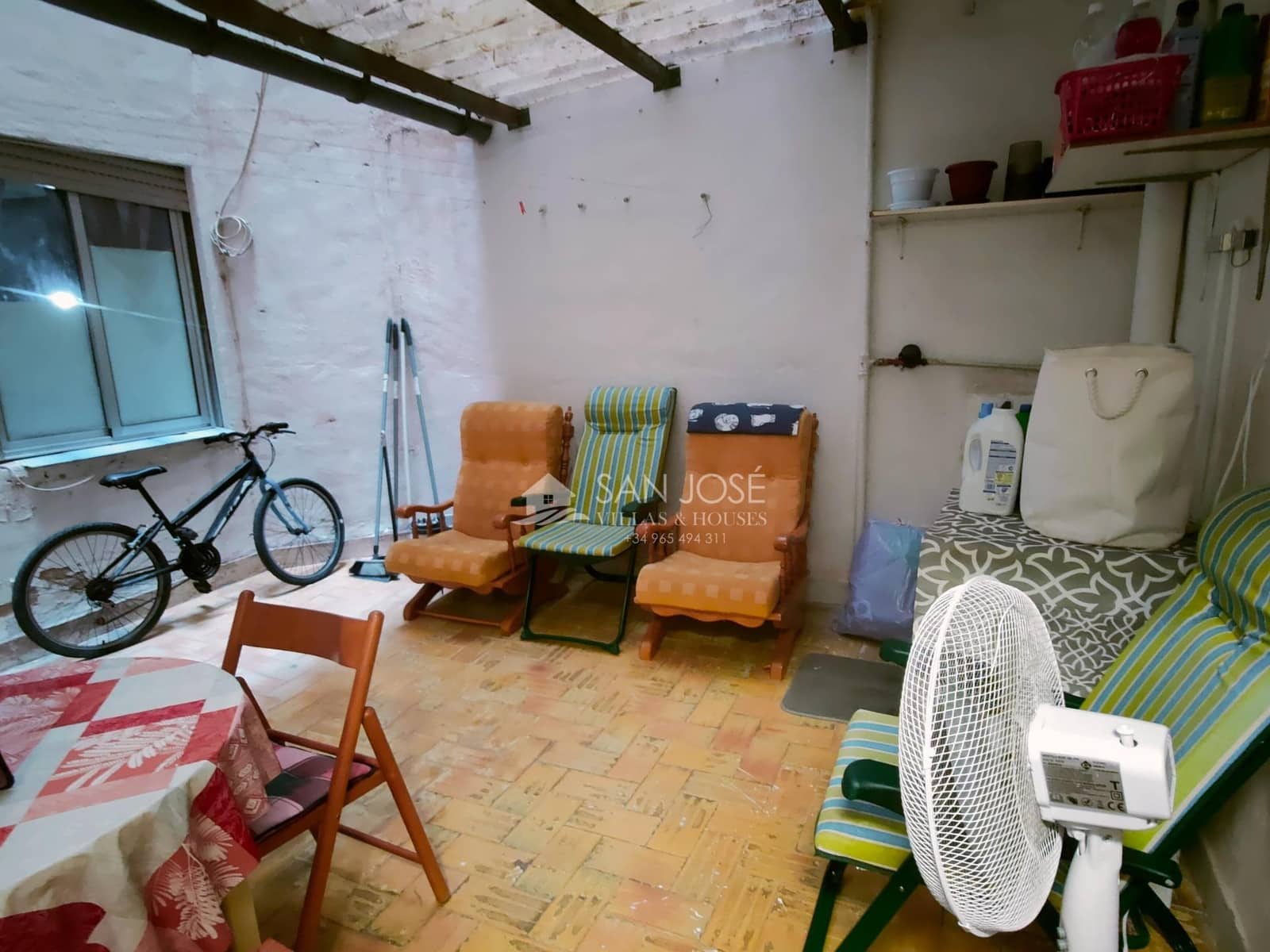 5 soverom Leilighet til salgs i Aspe - € 190 000 (Ref: 9220172)