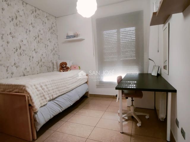 3 soveværelse Villa til salg i Monforte del Cid med swimmingpool - € 315.000 (Ref: 9236772)