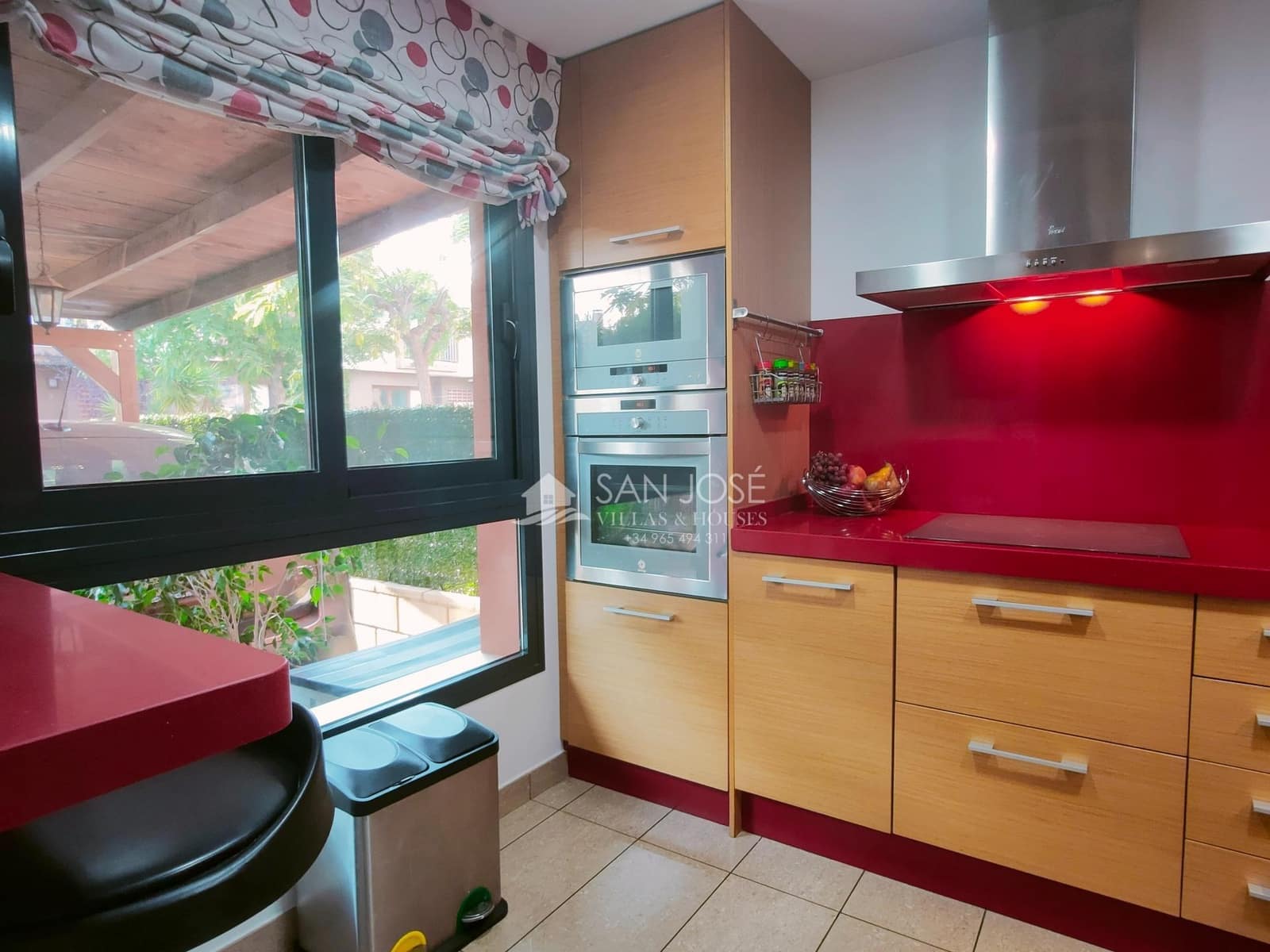 3 soveværelse Villa til salg i Monforte del Cid med swimmingpool - € 315.000 (Ref: 9236772)