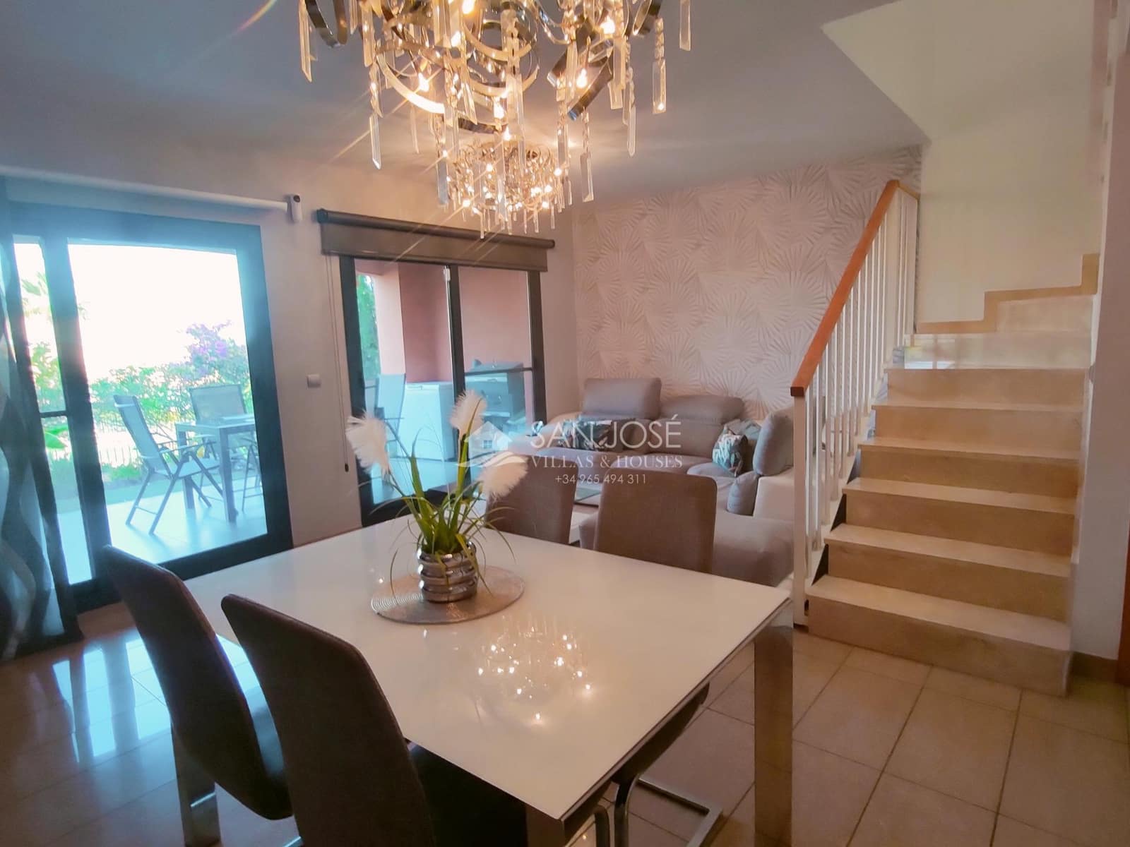 3 soveværelse Villa til salg i Monforte del Cid med swimmingpool - € 315.000 (Ref: 9236772)