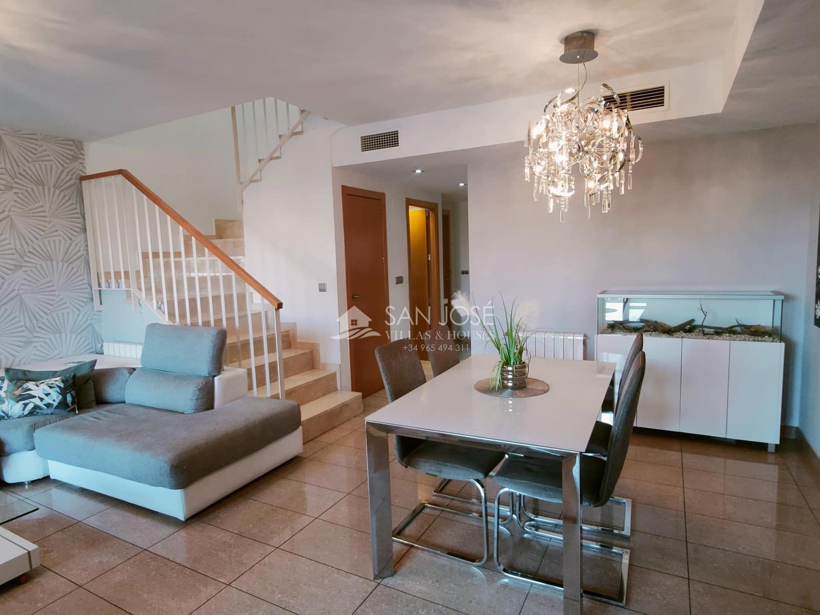 3 soveværelse Villa til salg i Monforte del Cid med swimmingpool - € 315.000 (Ref: 9236772)