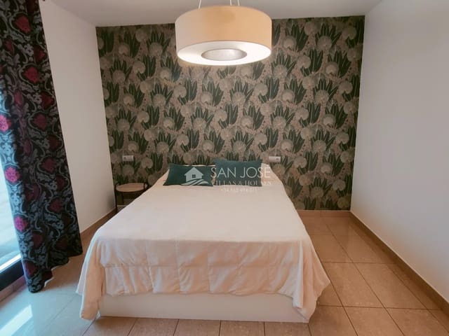 3 soveværelse Villa til salg i Monforte del Cid med swimmingpool - € 315.000 (Ref: 9236772)