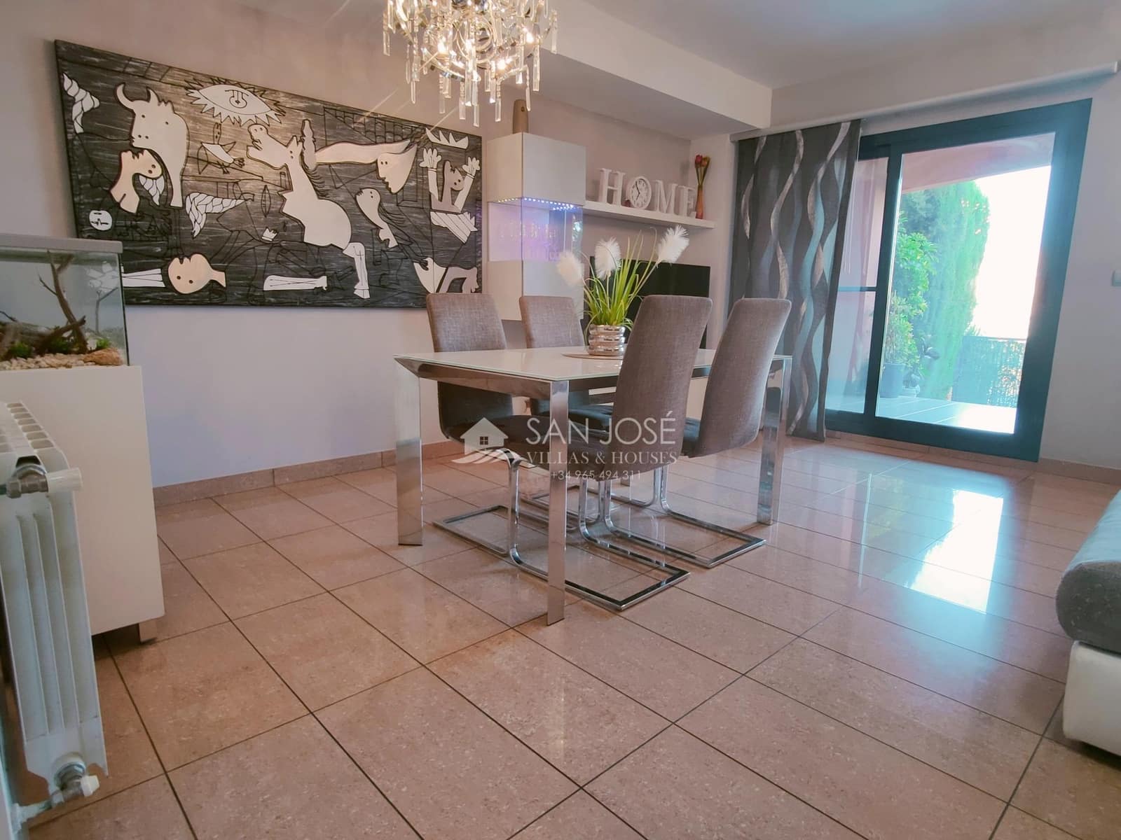 3 soveværelse Villa til salg i Monforte del Cid med swimmingpool - € 315.000 (Ref: 9236772)