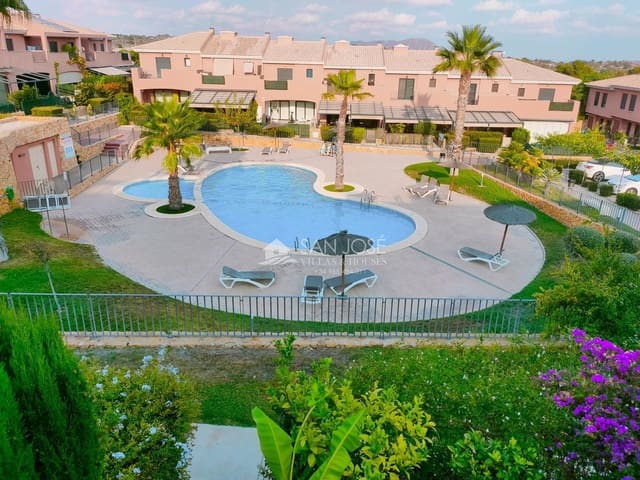 3 soveværelse Villa til salg i Monforte del Cid med swimmingpool - € 315.000 (Ref: 9236772)