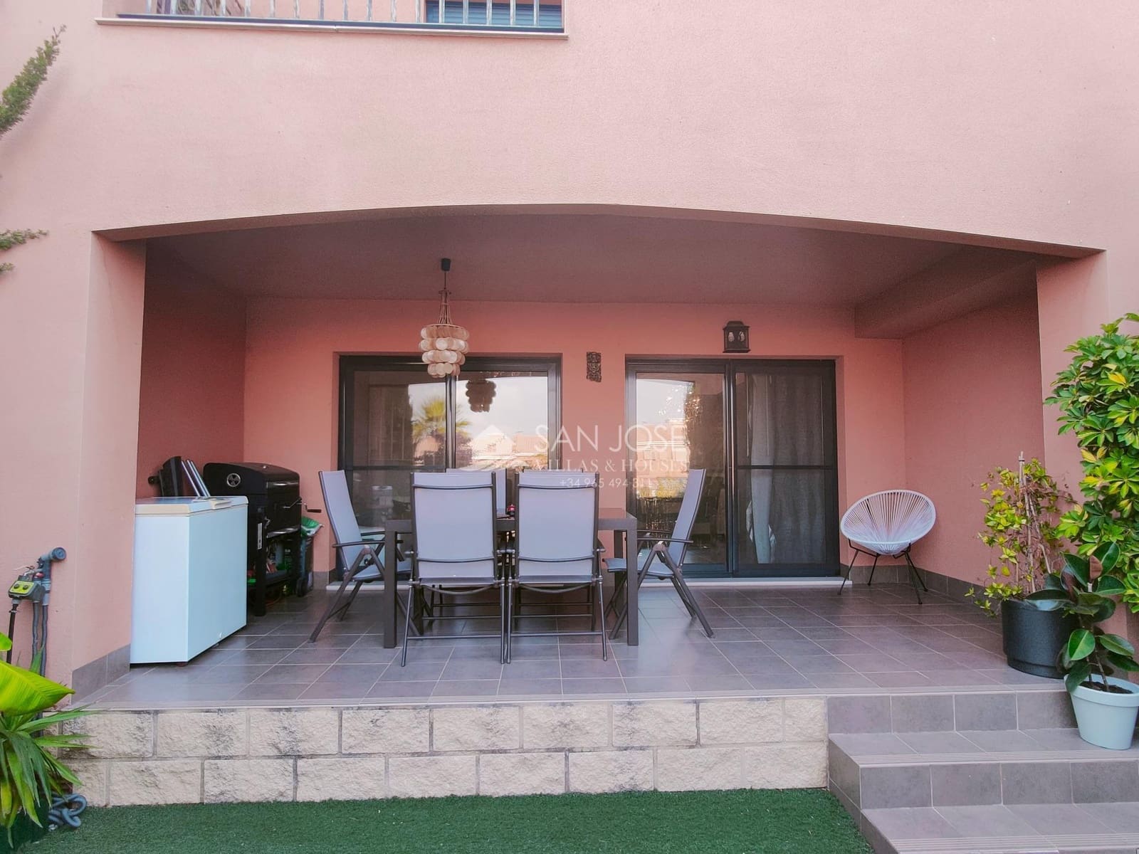 3 soveværelse Villa til salg i Monforte del Cid med swimmingpool - € 315.000 (Ref: 9236772)