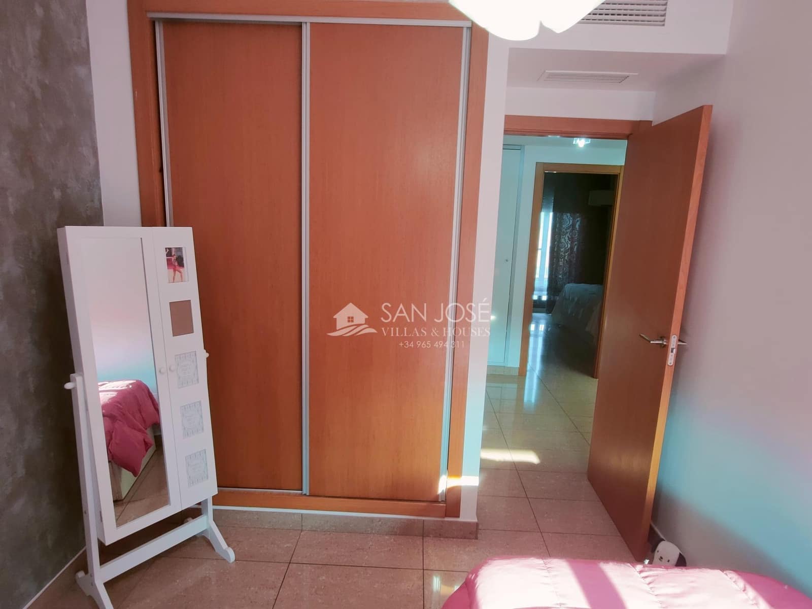 3 soveværelse Villa til salg i Monforte del Cid med swimmingpool - € 315.000 (Ref: 9236772)