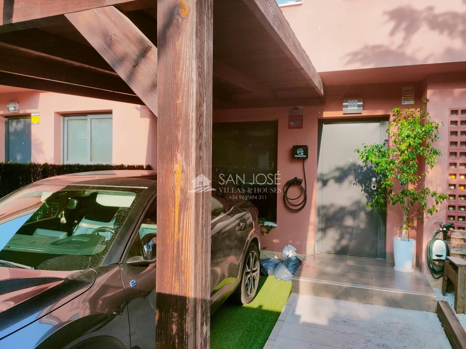 3 soveværelse Villa til salg i Monforte del Cid med swimmingpool - € 315.000 (Ref: 9236772)