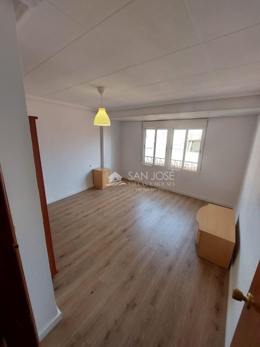 3 Zimmer Wohnung zu vermieten in Aspe - 600 € (Ref: 9236774)